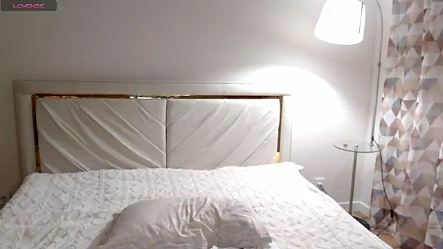 mystiksirenn online show from 1, 2, 2025