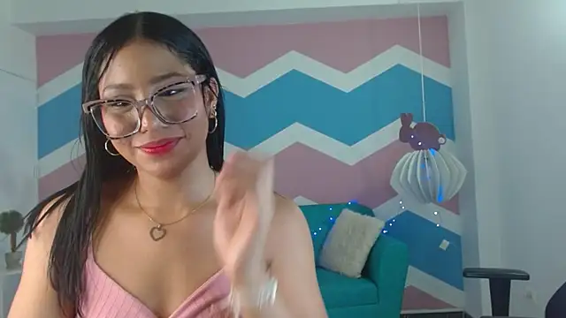 Snapshot of miss_honey01 chatting on 22, 1, 2025 miss honey01 online show from 22, 1, 2025