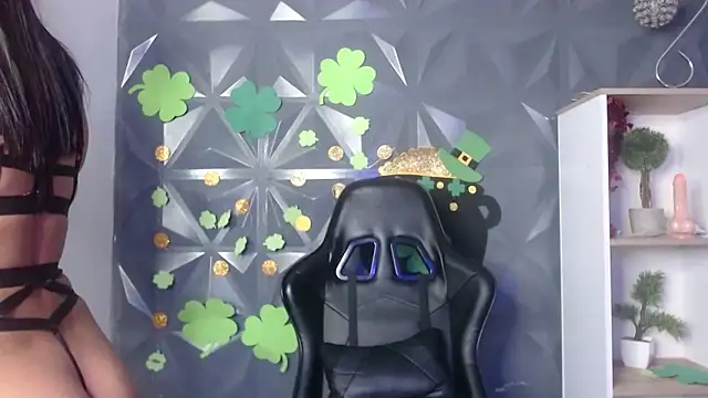 Snapshot of miss_honey01 chatting on 20, 3, 2025 miss honey01 online show from 20, 3, 2025