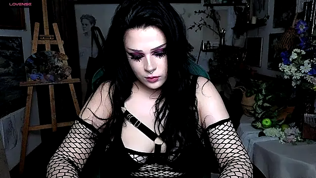 Rouz Farrel online show from 5, 10, 2025