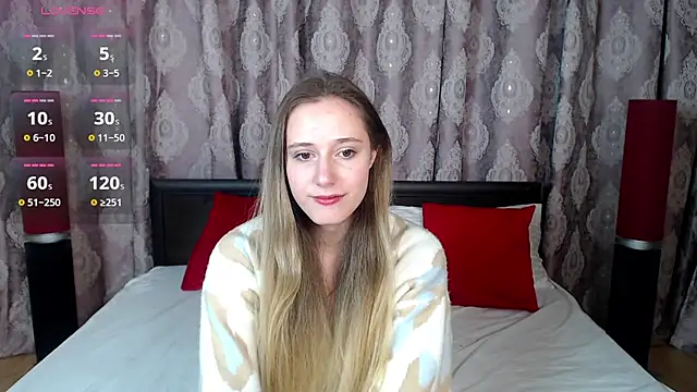 Snapshot of blondyriss chatting on 8, 2, 2025 blondyriss online show from 8, 2, 2025