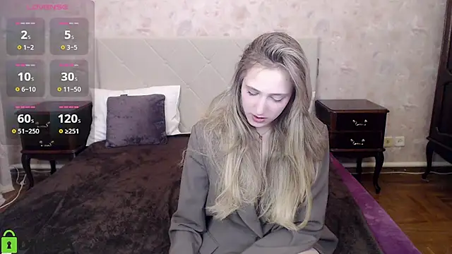 Snapshot of blondyriss chatting on 6, 3, 2025 blondyriss online show from 6, 3, 2025