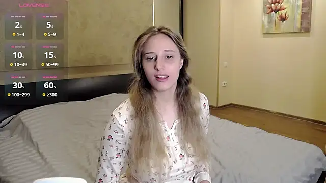 Snapshot of blondyriss chatting on 19, 9, 2025 blondyriss online show from 19, 9, 2025
