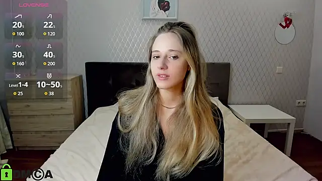 Snapshot of blondyriss chatting on 25, 9, 2025 blondyriss online show from 25, 9, 2025