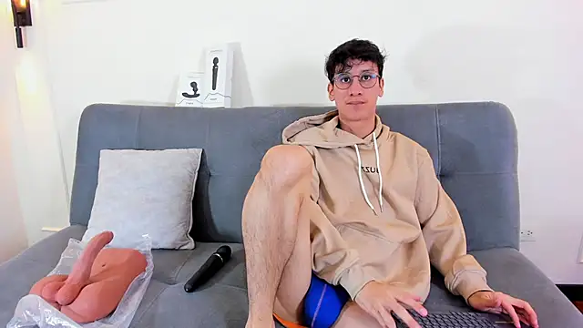 Snapshot of Cum_hunters chatting on 22, 11, 2025 Cum hunters online show from 22, 11, 2025