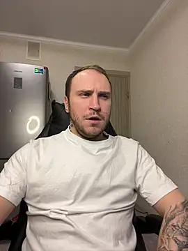 Snapshot of _XxX-XxX_ chatting on 18, 2, 2025 XxX-XxX online show from 18, 2, 2025