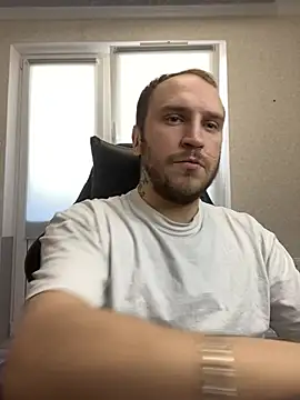 Snapshot of _XxX-XxX_ chatting on 4, 3, 2025 XxX-XxX online show from 4, 3, 2025