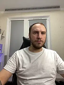 Snapshot of _XxX-XxX_ chatting on 4, 3, 2025 XxX-XxX online show from 4, 3, 2025