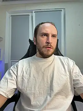 Snapshot of _XxX-XxX_ chatting on 15, 3, 2025 XxX-XxX online show from 15, 3, 2025