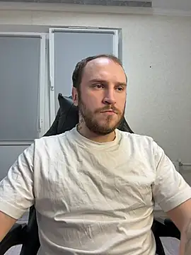 Snapshot of _XxX-XxX_ chatting on 17, 3, 2025 XxX-XxX online show from 17, 3, 2025