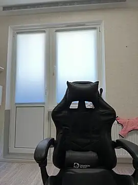 Snapshot of _XxX-XxX_ chatting on 19, 3, 2025 XxX-XxX online show from 19, 3, 2025