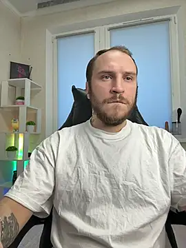 Snapshot of _XxX-XxX_ chatting on 21, 3, 2025 XxX-XxX online show from 21, 3, 2025