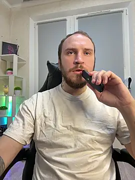 Snapshot of _XxX-XxX_ chatting on 22, 3, 2025 XxX-XxX online show from 22, 3, 2025