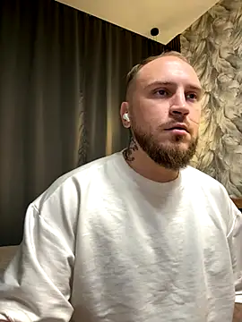 Snapshot of _XxX-XxX_ chatting on 4, 10, 2025 XxX-XxX online show from 4, 10, 2025