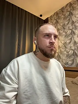 Snapshot of _XxX-XxX_ chatting on 8, 10, 2025 XxX-XxX online show from 8, 10, 2025