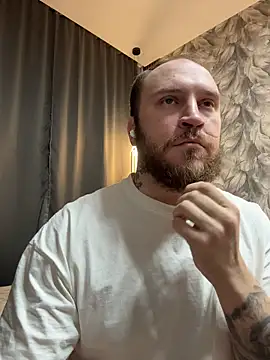 Snapshot of _XxX-XxX_ chatting on 15, 12, 2025 XxX-XxX online show from 15, 12, 2025