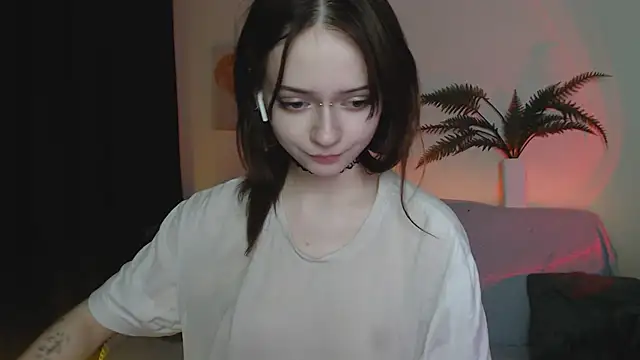 miuri miy online show from 8, 2, 2025