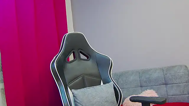 Snapshot of Eva_Lovvia_ chatting on 21, 2, 2025 Eva Lovvia  online show from 21, 2, 2025