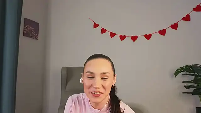 too sexxxy online show from 28, 2, 2026