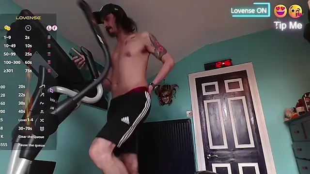 Snapshot of riffraphboi chatting on 11, 9, 2025 riffraphboi online show from 11, 9, 2025