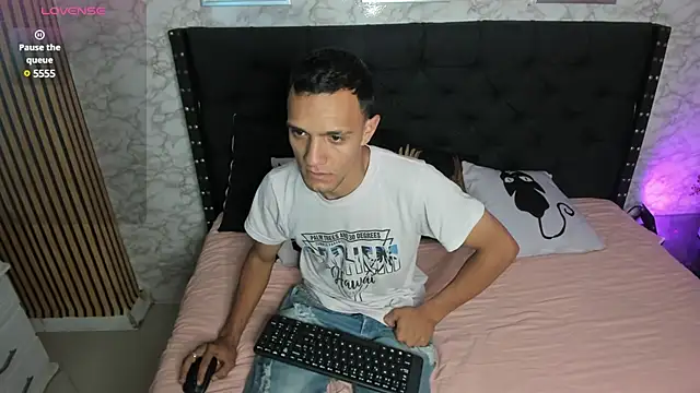 Snapshot of stefany_pablo1 chatting on 4, 2, 2025 stefany pablo1 online show from 4, 2, 2025