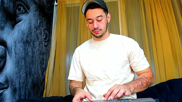 Snapshot of Salvatore_costa chatting on 21, 3, 2025 Salvatore costa online show from 21, 3, 2025