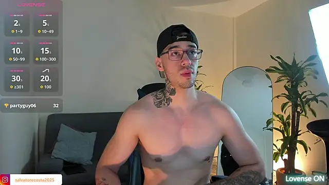 Snapshot of Salvatore_costa chatting on 7, 11, 2025 Salvatore costa online show from 7, 11, 2025