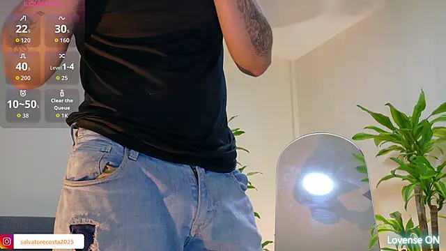 Snapshot of Salvatore_costa chatting on 3, 12, 2025 Salvatore costa online show from 3, 12, 2025