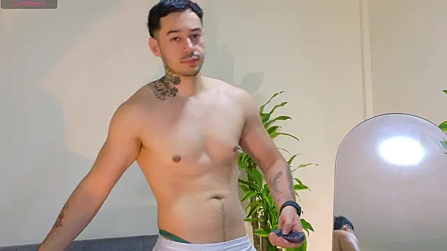 Snapshot of Salvatore_costa chatting on 3, 12, 2025 Salvatore costa online show from 3, 12, 2025