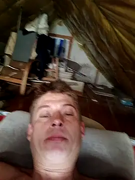 Snapshot of EngagingEvidence25 chatting on 16, 10, 2025 EngagingEvidence25 online show from 16, 10, 2025