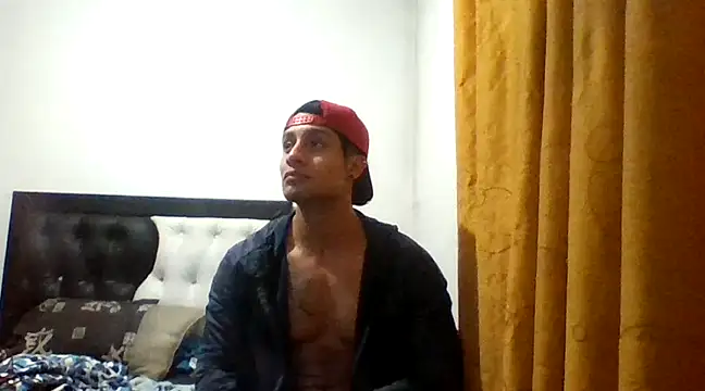 Snapshot of davidcr89 chatting on 1, 2, 2025 davidcr89 online show from 1, 2, 2025