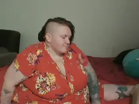 CorgiGodez98 online show from 22, 2, 2025