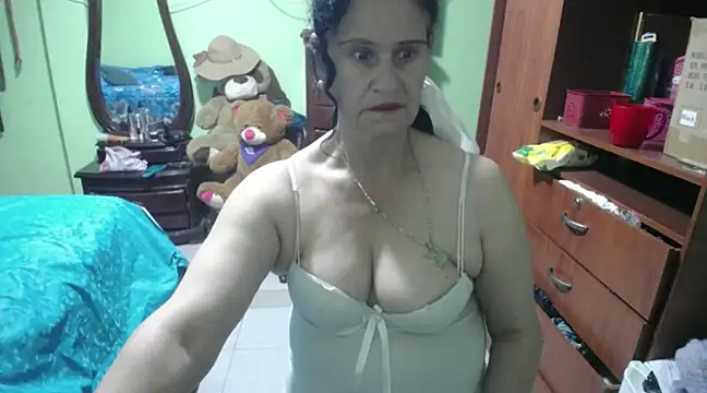 jazmin mature  online show from 14, 2, 2025