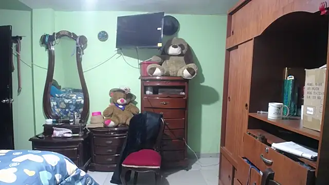 jazmin mature  online show from 26, 2, 2025