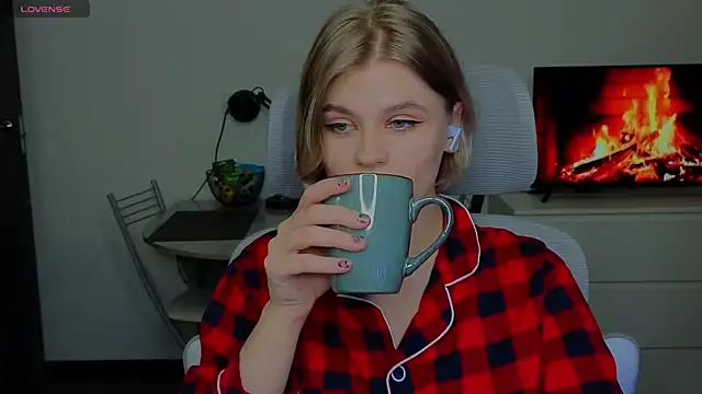  JessieVibes online show from 12, 2, 2025