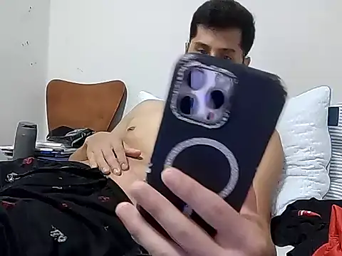 Snapshot of PerroDemonioHot chatting on 11, 9, 2025 PerroDemonioHot online show from 11, 9, 2025