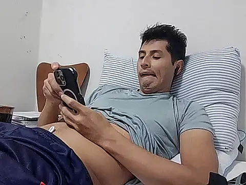 Snapshot of PerroDemonioHot chatting on 18, 9, 2025 PerroDemonioHot online show from 18, 9, 2025