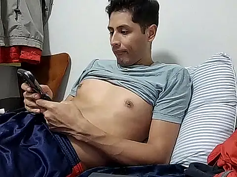 Snapshot of PerroDemonioHot chatting on 19, 10, 2025 PerroDemonioHot online show from 19, 10, 2025