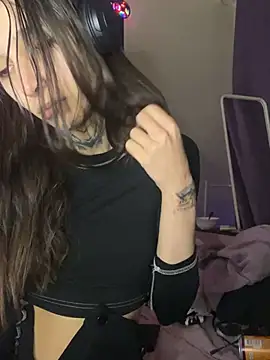 mollyEXD online show from 2, 3, 2025