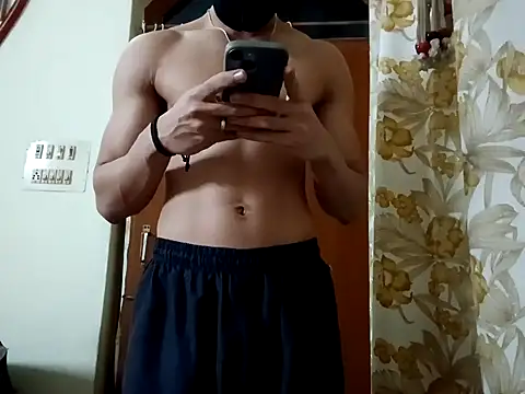 hot hunk boy online show from 1, 2, 2025