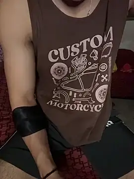 hot hunk boy online show from 28, 5, 2026