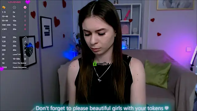 Snapshot of flora_ri chatting on 11, 3, 2025 flora ri online show from 11, 3, 2025