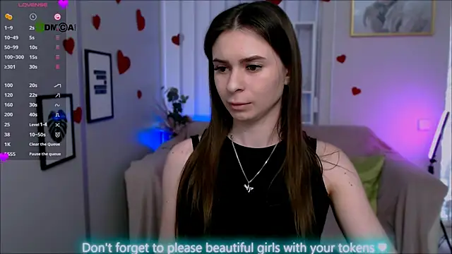 Snapshot of flora_ri chatting on 11, 3, 2025 flora ri online show from 11, 3, 2025