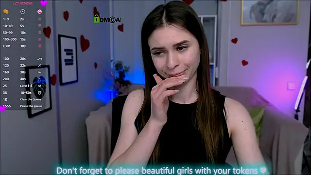 Snapshot of flora_ri chatting on 11, 3, 2025 flora ri online show from 11, 3, 2025