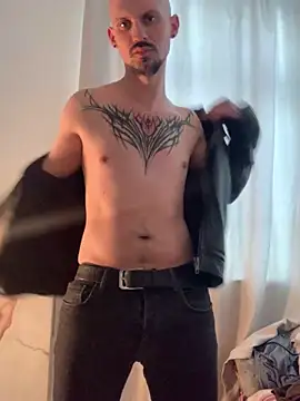 AssHunter4k online show from 18, 2, 2025