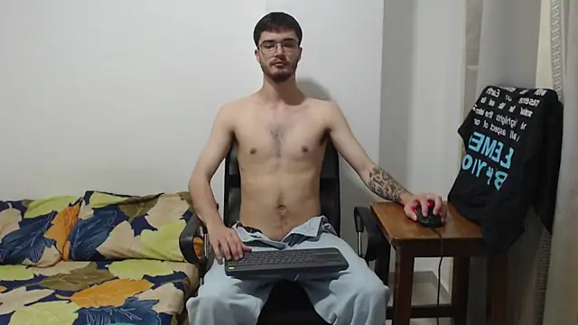 Snapshot of Aleex_Miller chatting on 23, 10, 2025 Aleex Miller online show from 23, 10, 2025