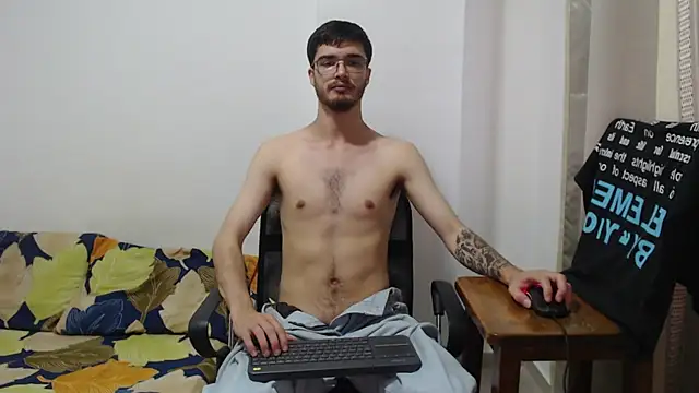 Snapshot of Aleex_Miller chatting on 25, 10, 2025 Aleex Miller online show from 25, 10, 2025