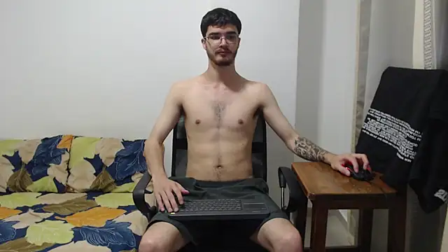 Snapshot of Aleex_Miller chatting on 1, 11, 2025 Aleex Miller online show from 1, 11, 2025