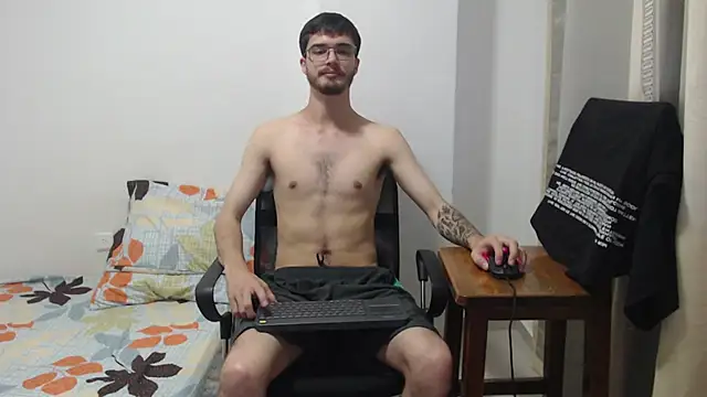 Snapshot of Aleex_Miller chatting on 2, 11, 2025 Aleex Miller online show from 2, 11, 2025