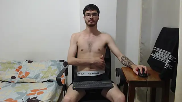 Snapshot of Aleex_Miller chatting on 8, 11, 2025 Aleex Miller online show from 8, 11, 2025